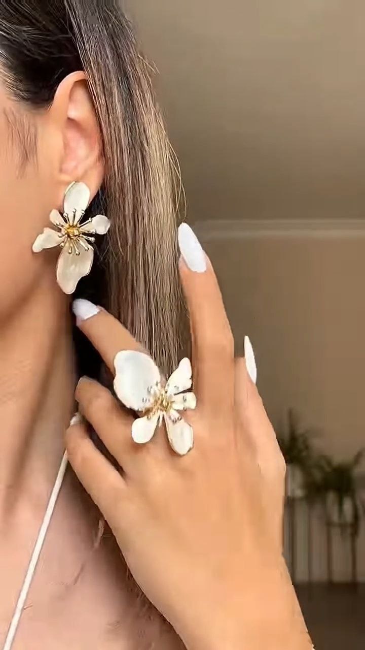 Floral Gold Arm Cuff Bracelet - Image 3