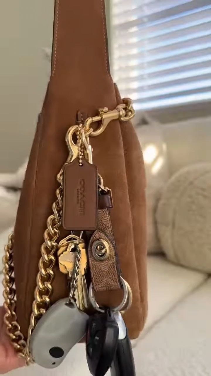 Classic Brown Leather Chain-Handle Bucket Bag - Image 5