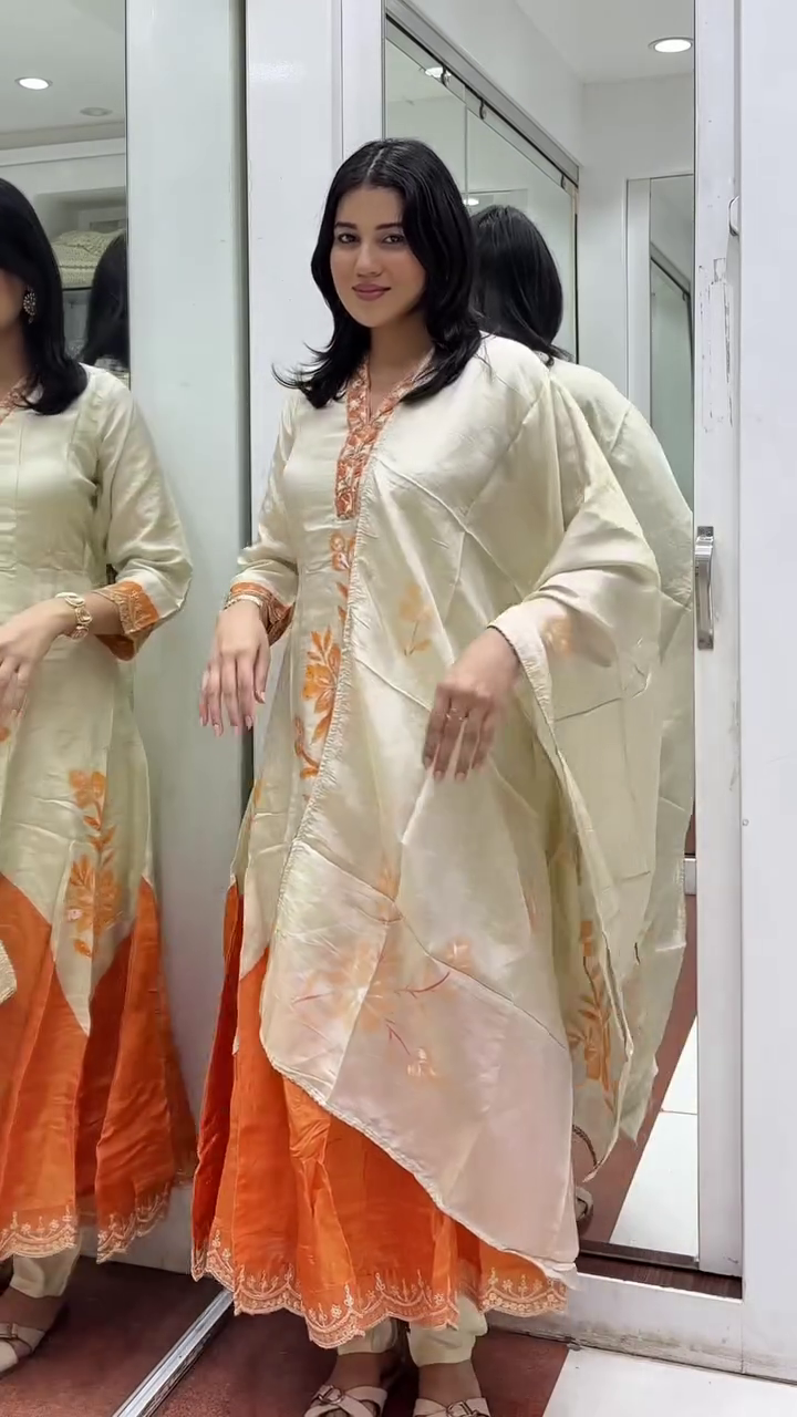 Ivory & Orange Flared Kurta Set with Floral Embroidery and Dupatta - Image 5